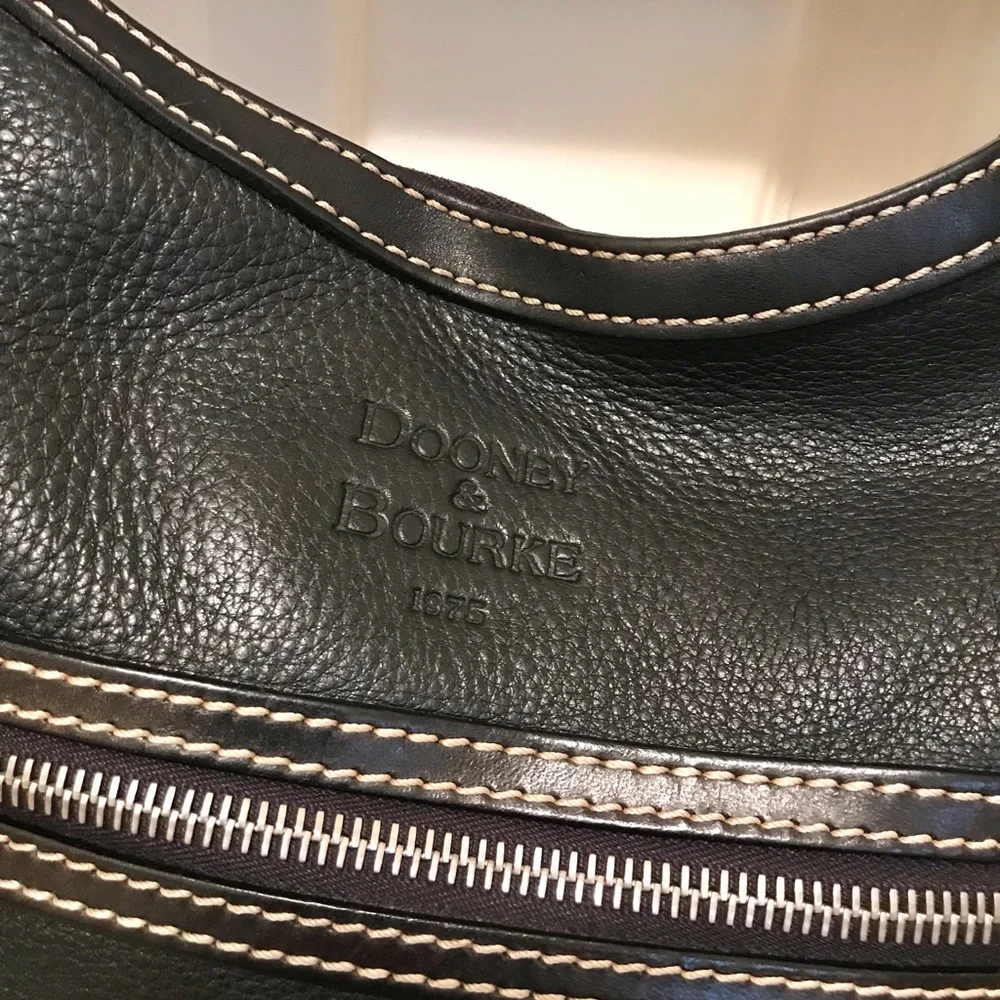 Vintage Dooney & Bourke Black Pebbled Leather Hobo Bag Y2K